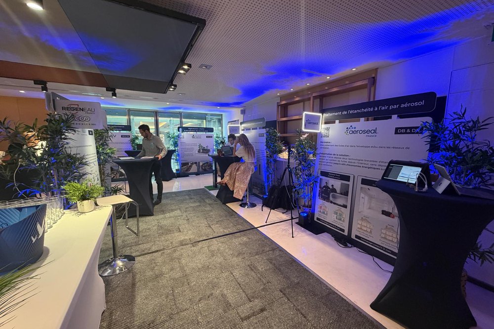 L'espace d'exposition du CAN0P Solutions Day au siège de Gecina