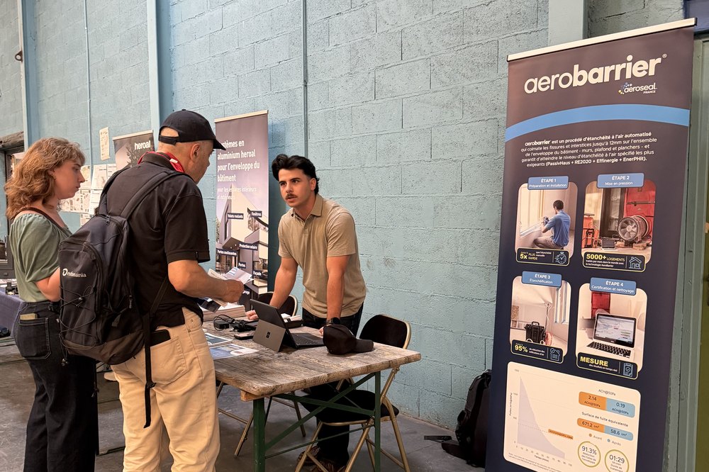 Le stand Aeroseal France au festival Passibat', à la Cité Fertile